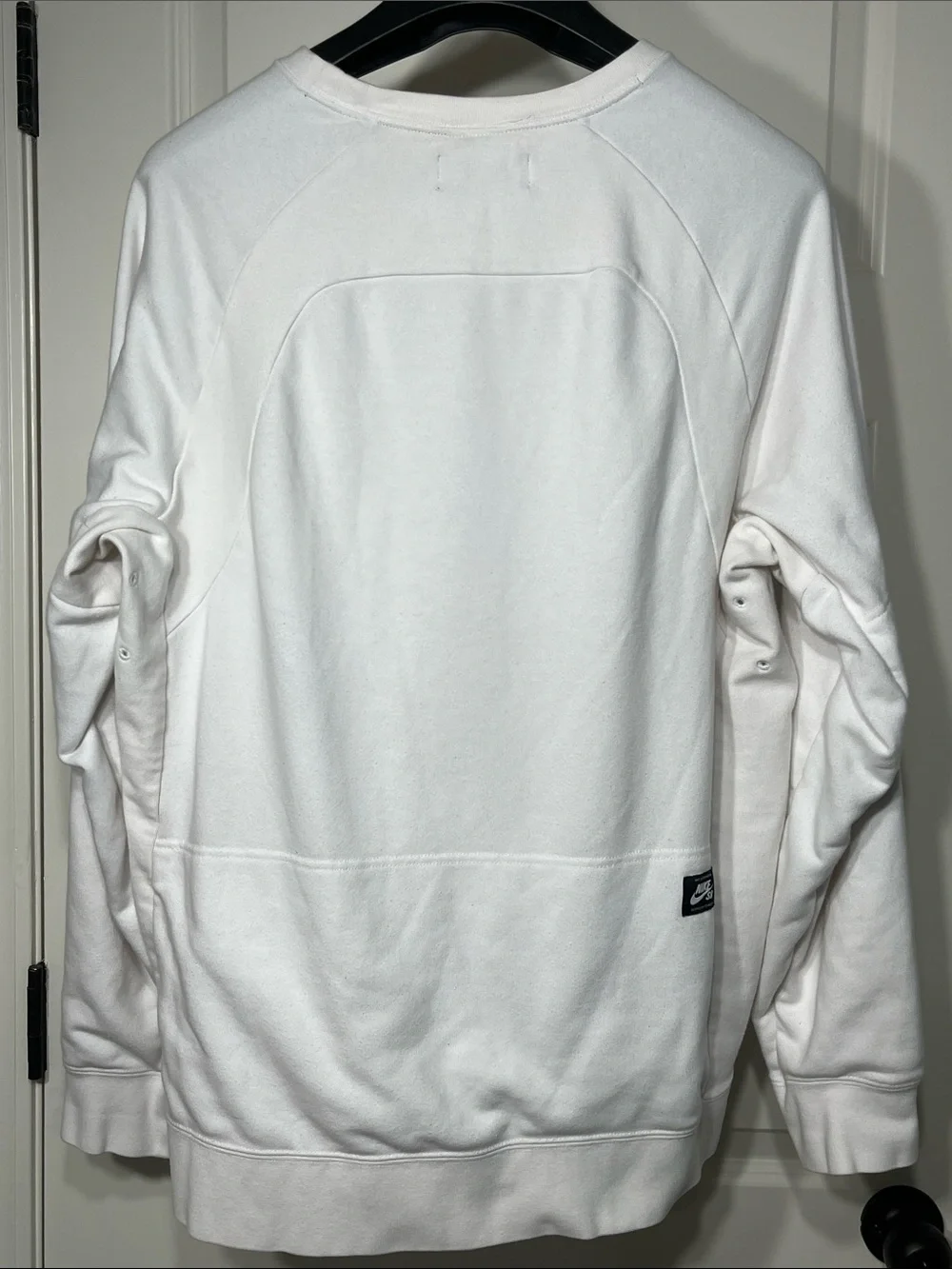 Nike SB Skateboarding White Crewneck Sweatshirt Embroidered Logo XL SKU 0103‎